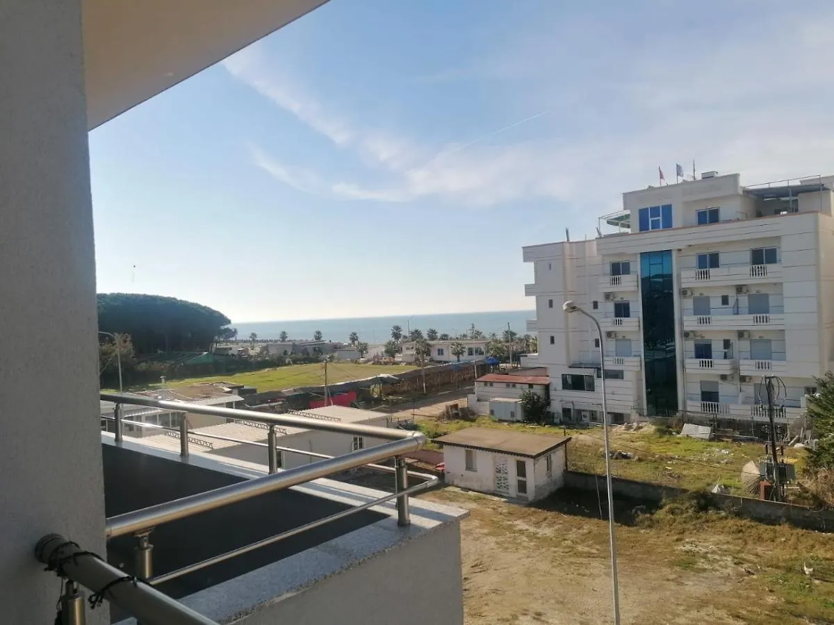 Hotel Bashkim 2 스필